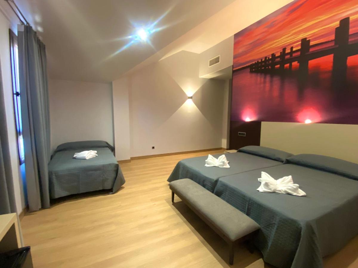 Hotel-Asador Montes Oretanos Pulgar Ngoại thất bức ảnh