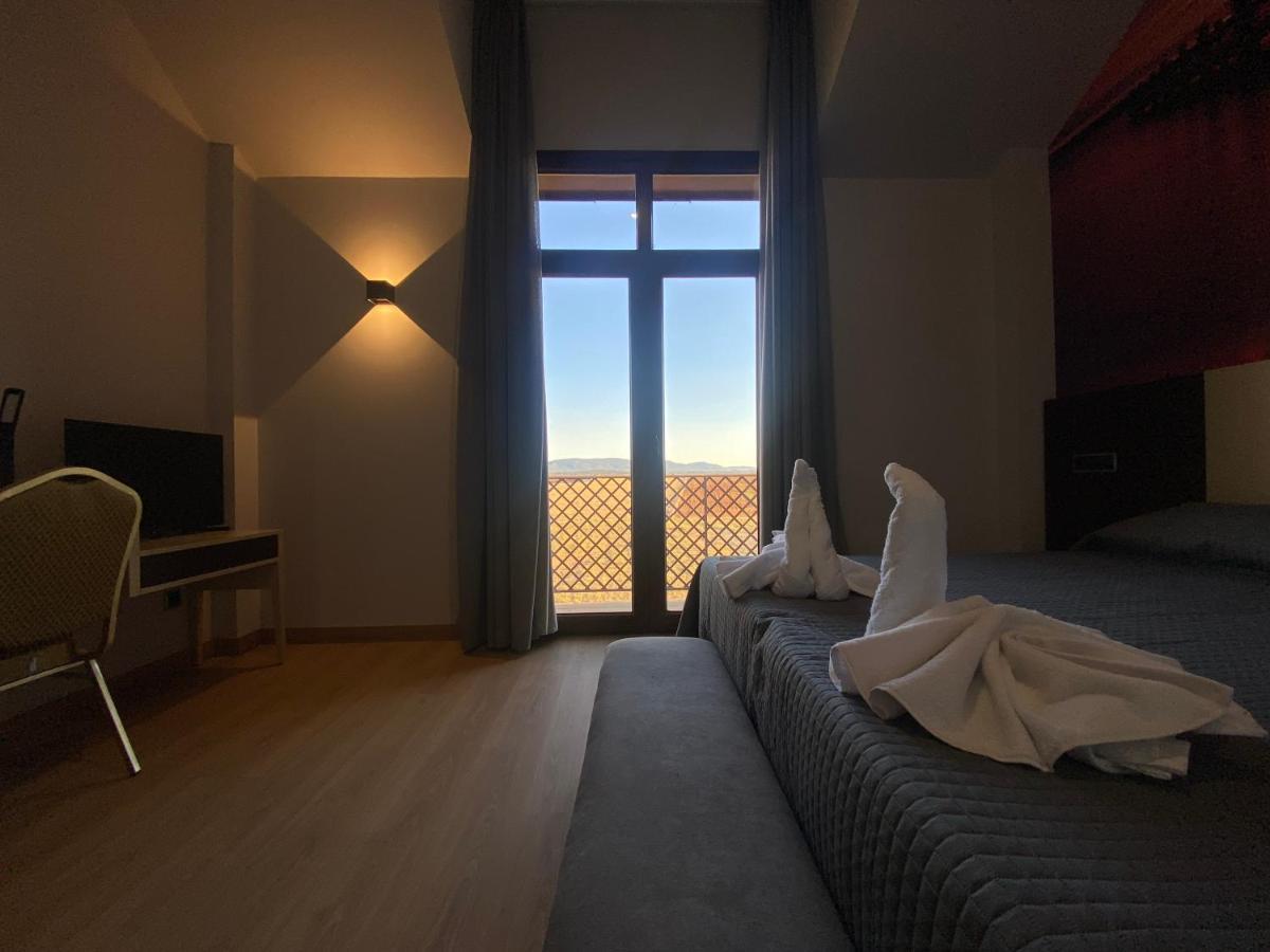 Hotel-Asador Montes Oretanos Pulgar Ngoại thất bức ảnh